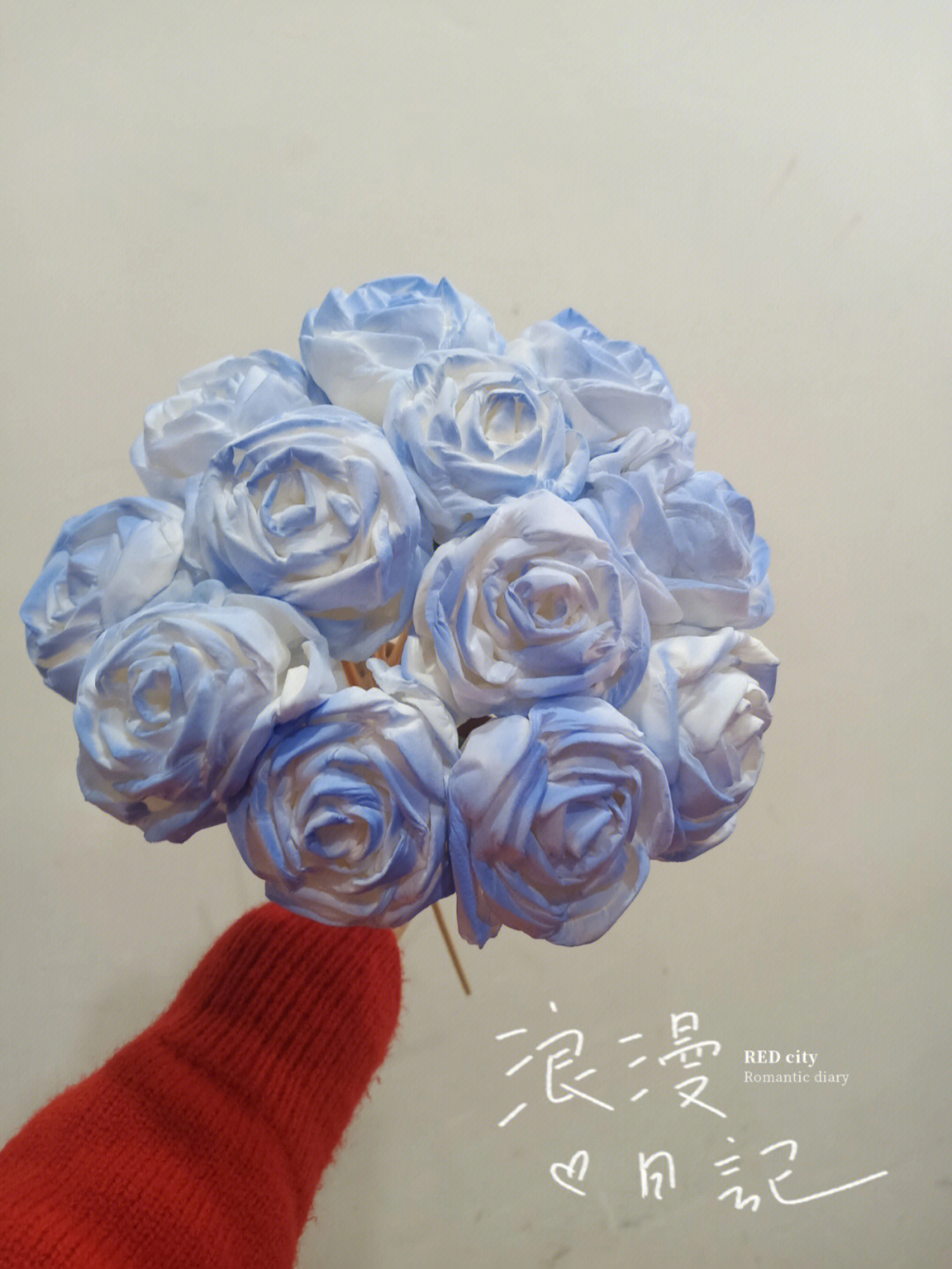 纸巾玫瑰花悬浮啥原理图片