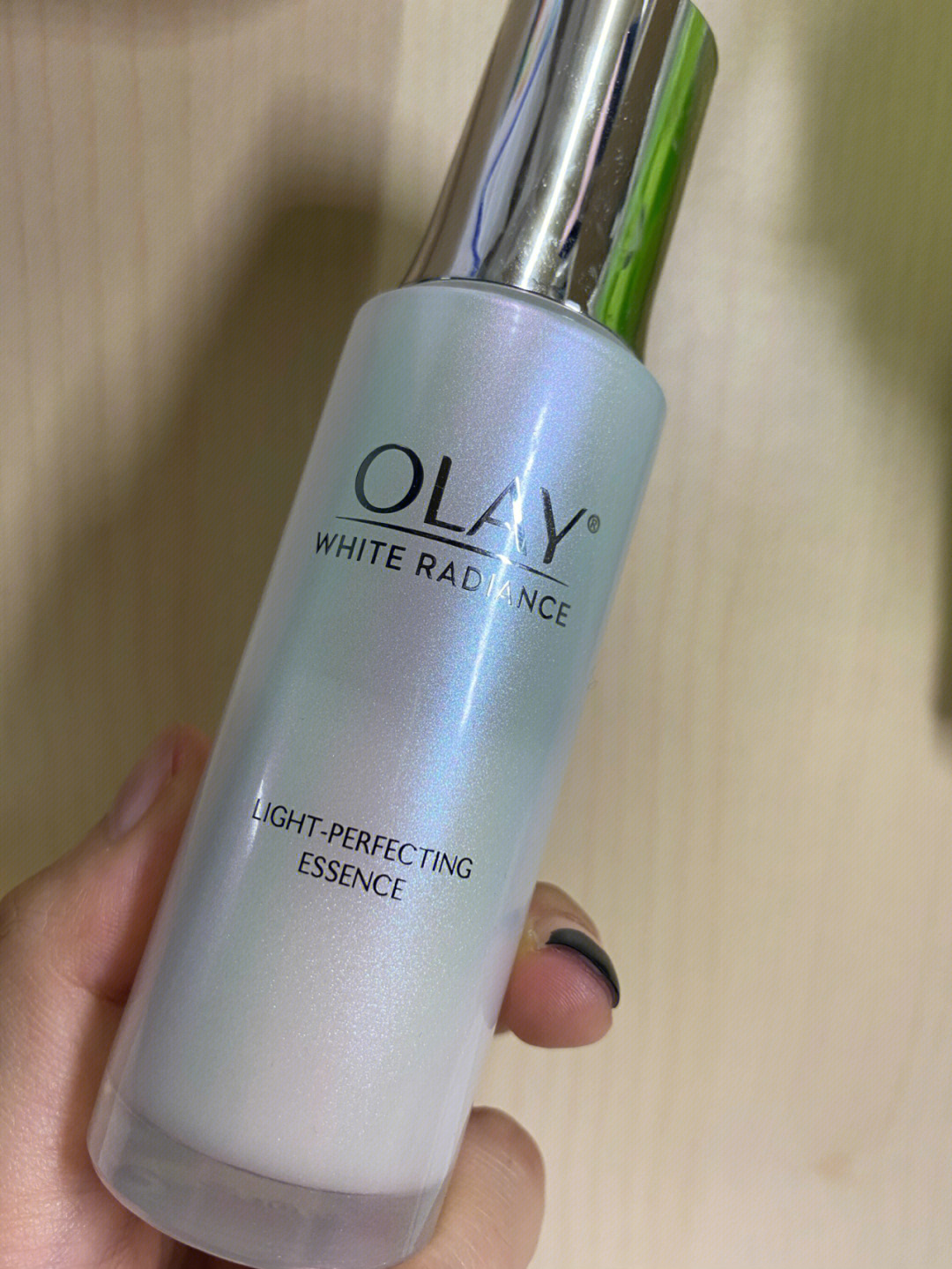 olay光感小白瓶云母图片