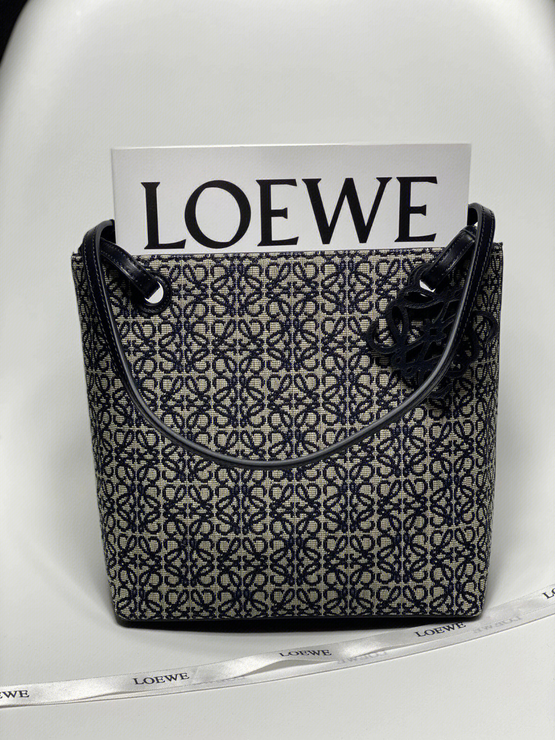 loewetote包图片