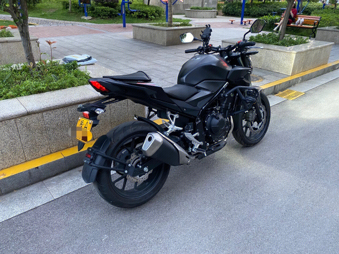 cb400f