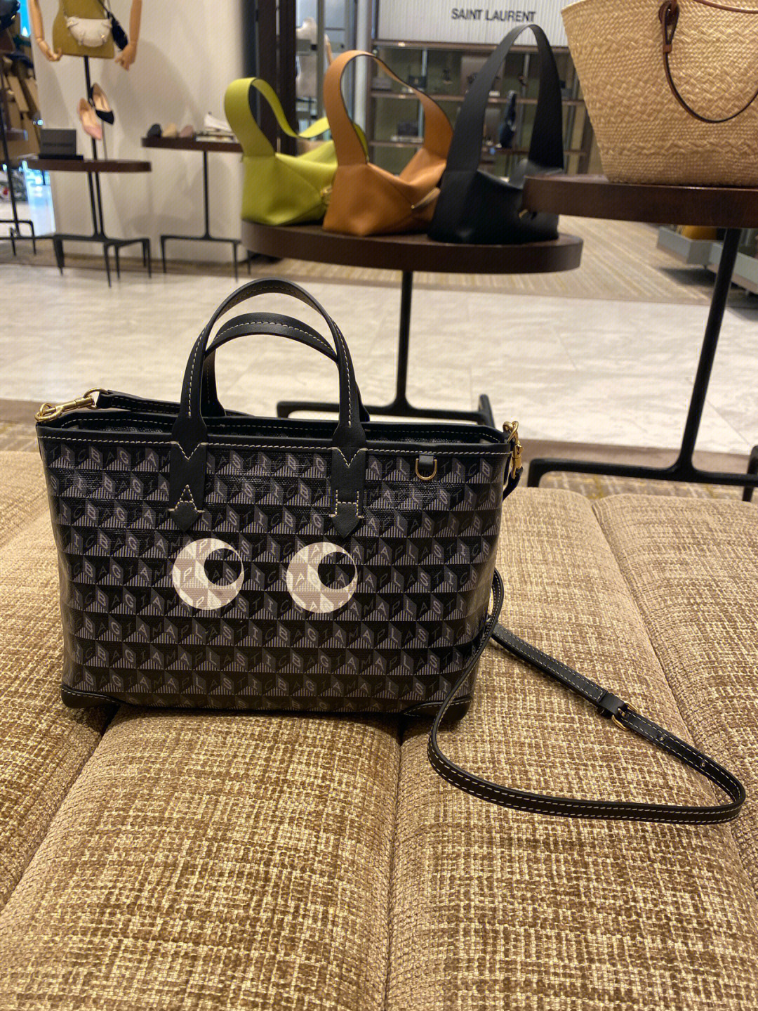 anyahindmarch7878