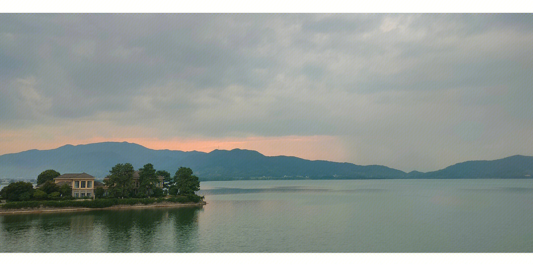 四明湖小诗图片