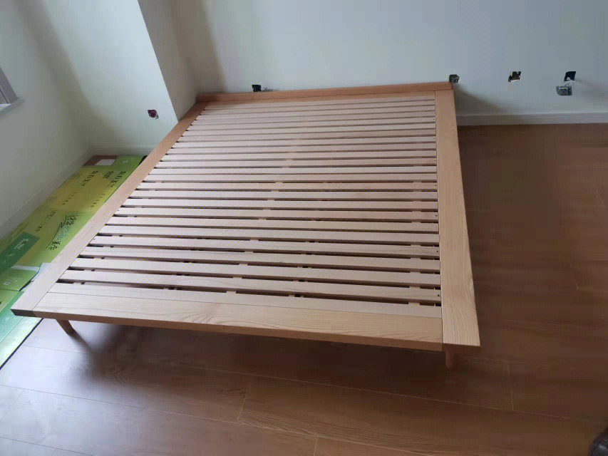 在家自制简易木床图片