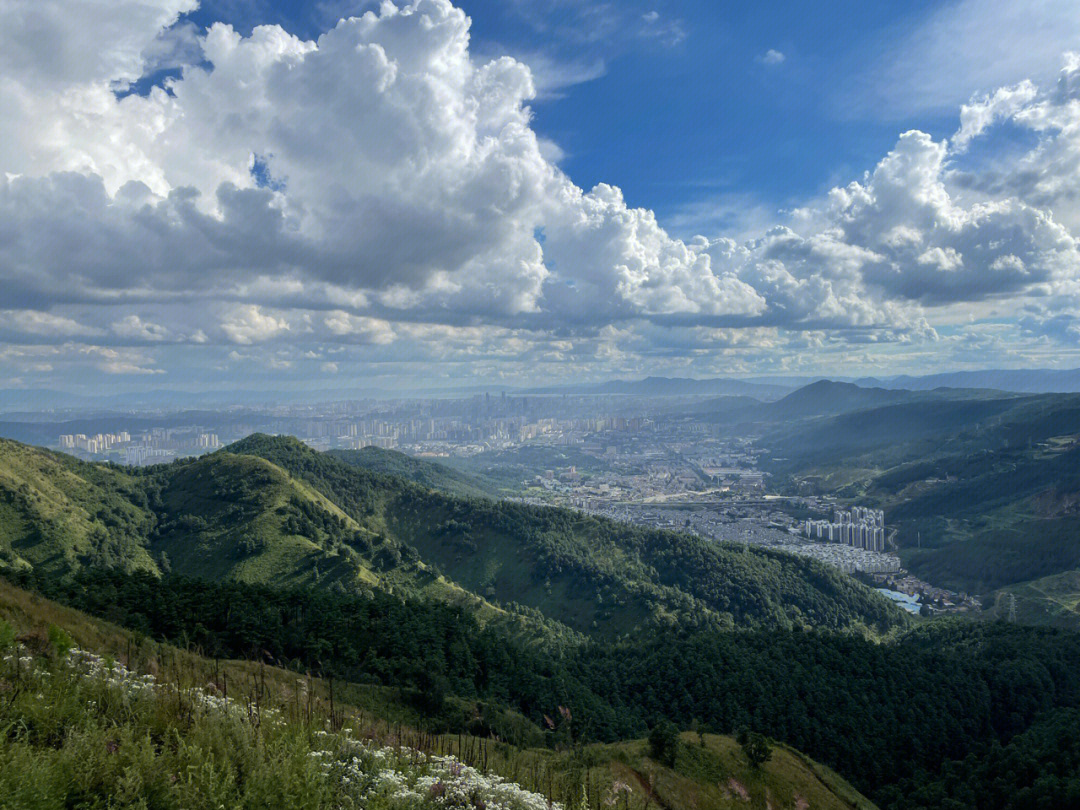 凤凰山摩天岭图片