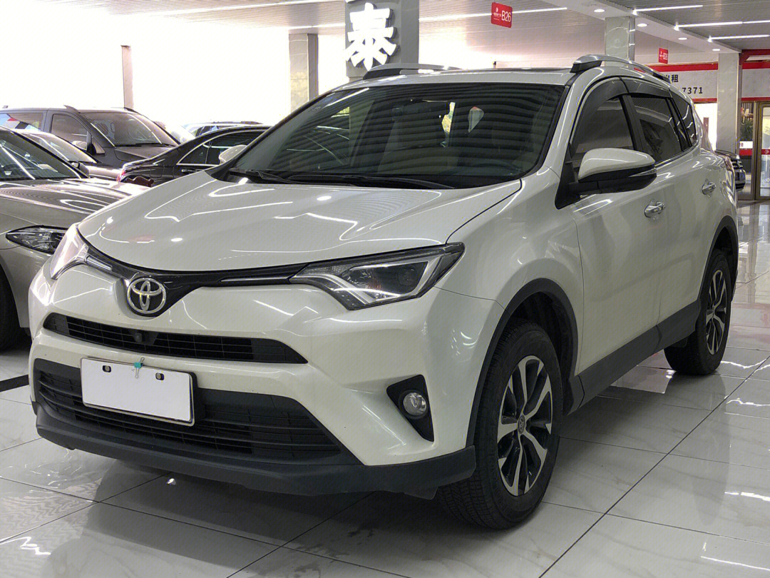 丰田rav4两驱风尚x版限量版未洗车