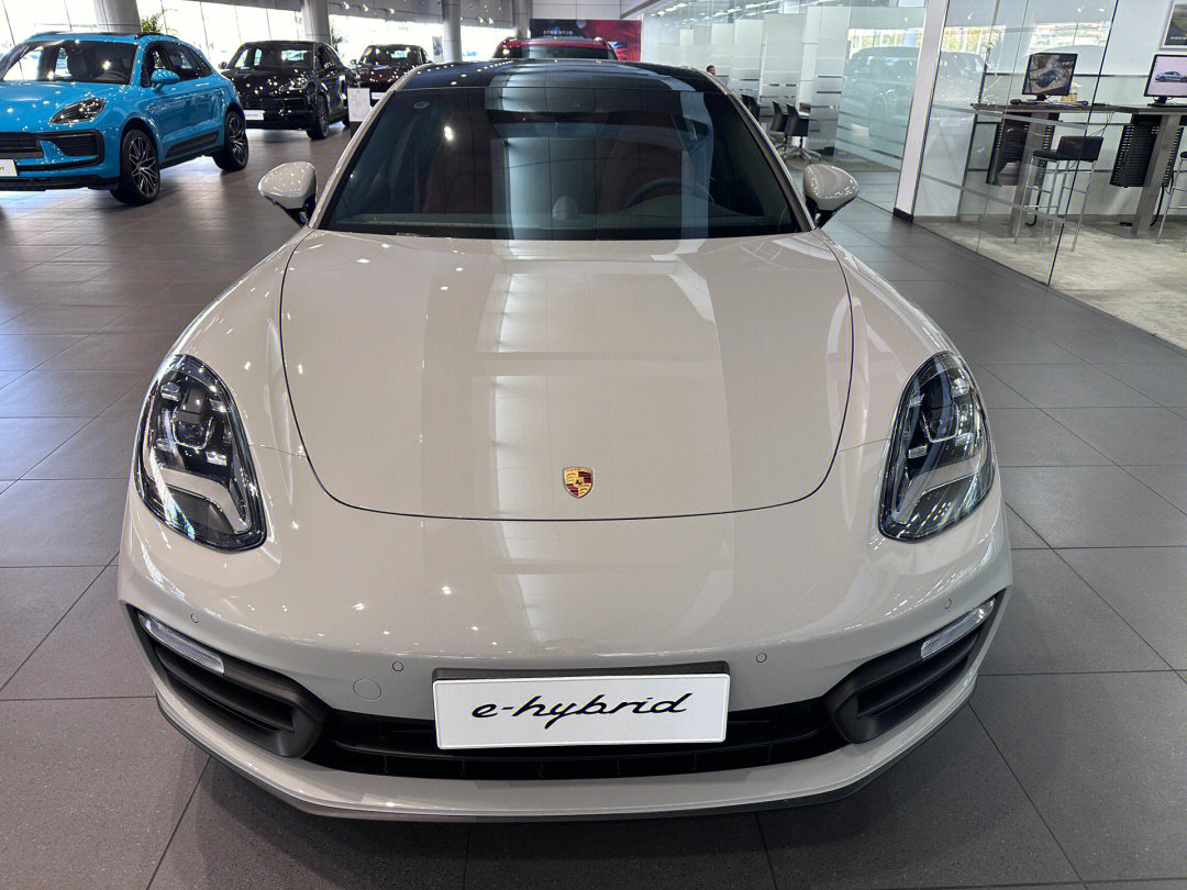 panamera 4 电动图片