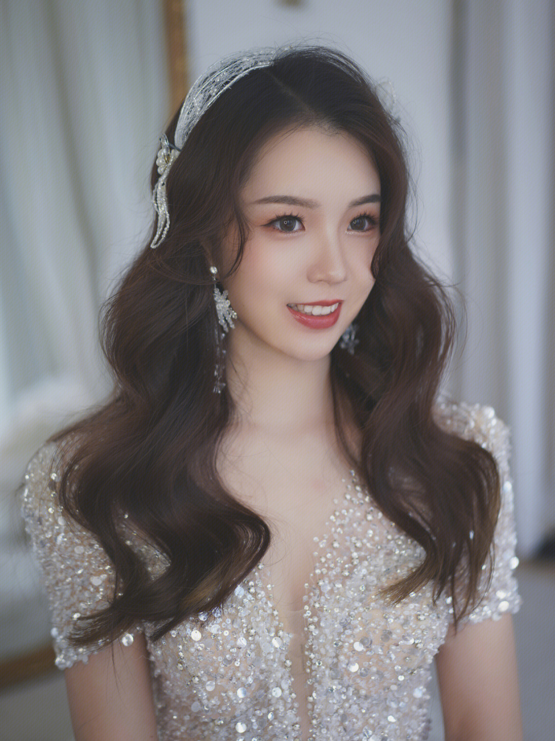 韩式披发新娘造型温柔优雅