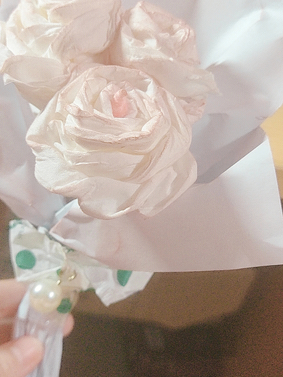 卫生纸折的玫瑰花