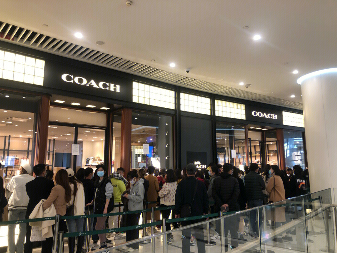 济南恒隆广场coach图片