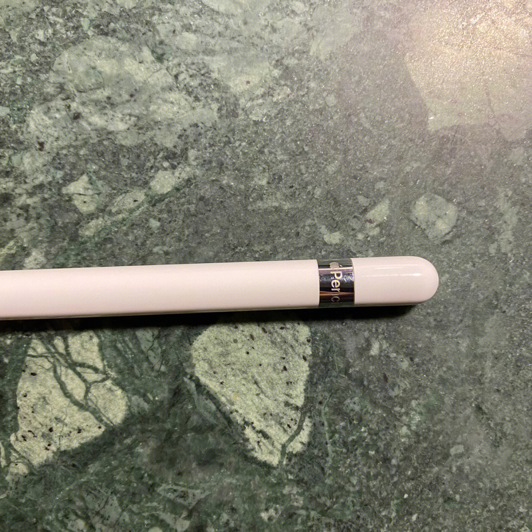 出自用苹果一代笔applepencil