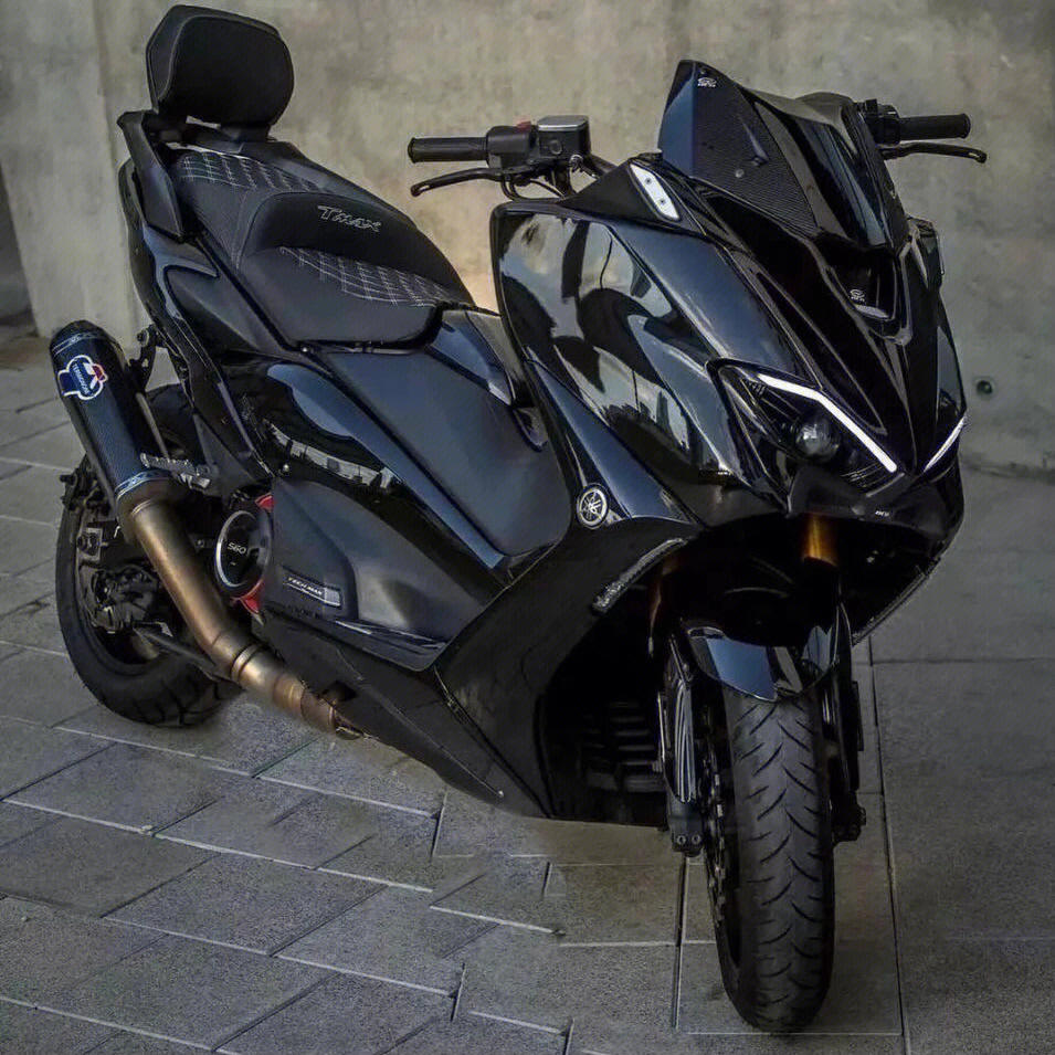 2021雅马哈tmax850图片