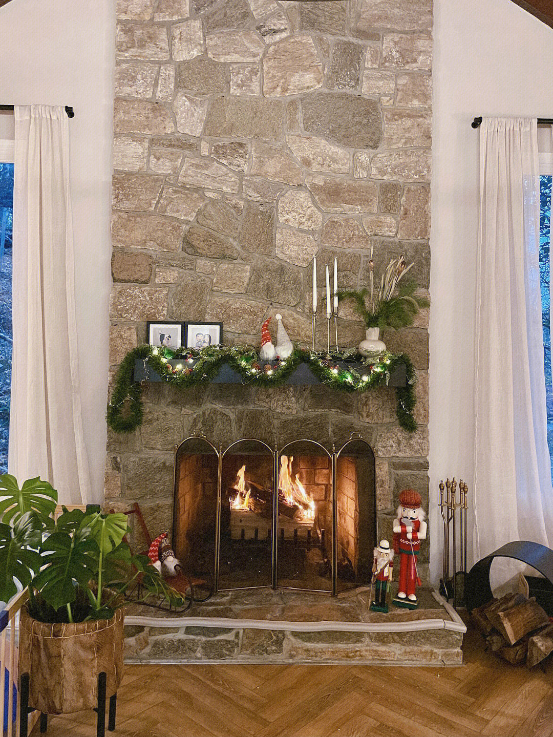家居圣诞月到了把壁炉也布置起来吧