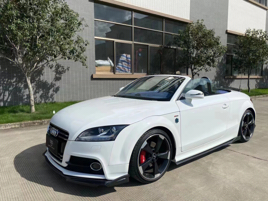 奥迪tt tt roadster 45 tfsi 2013款 敞篷版2.0t 2014年06月 5.