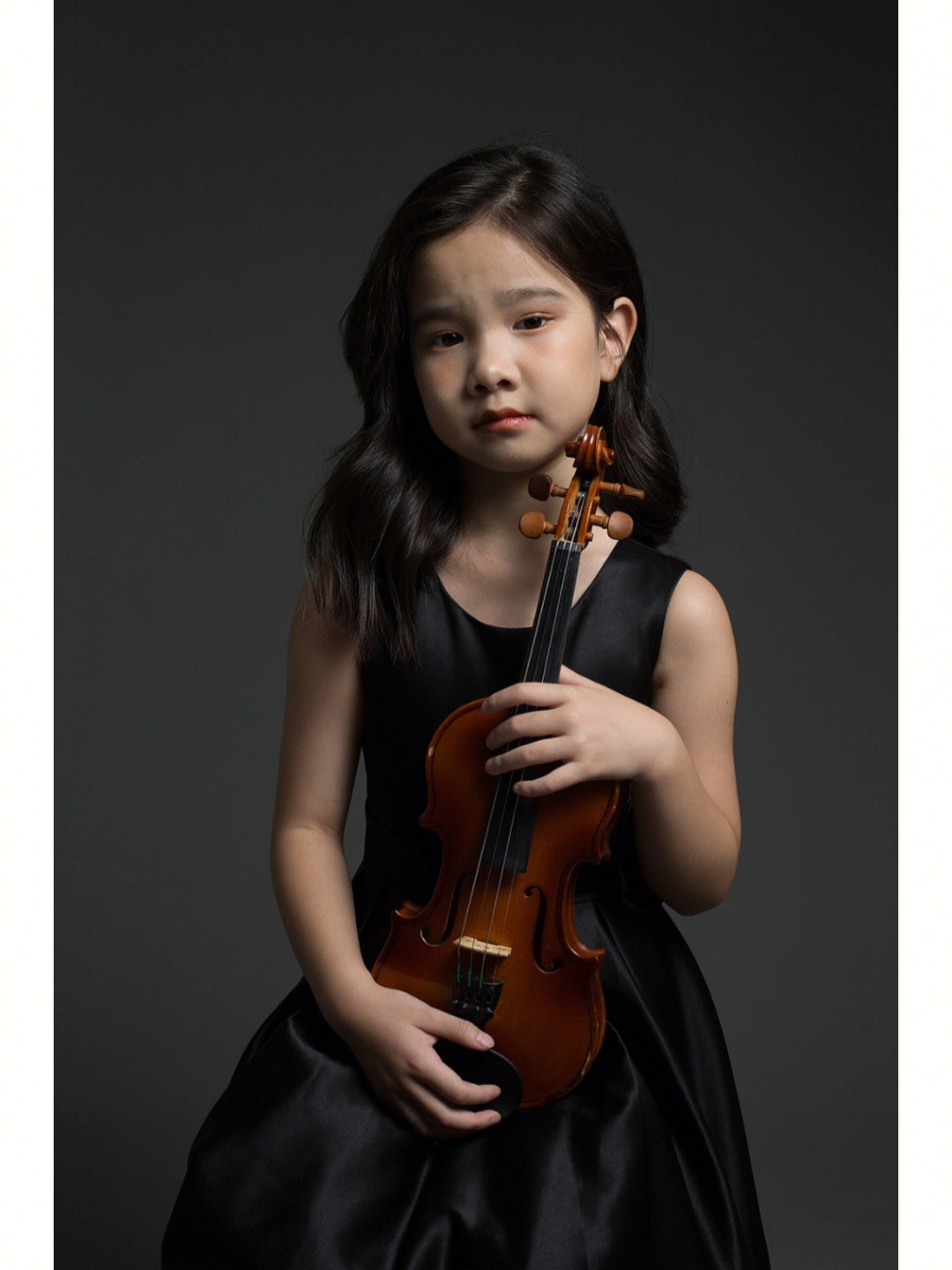 小提琴艺术照姿势图片图片