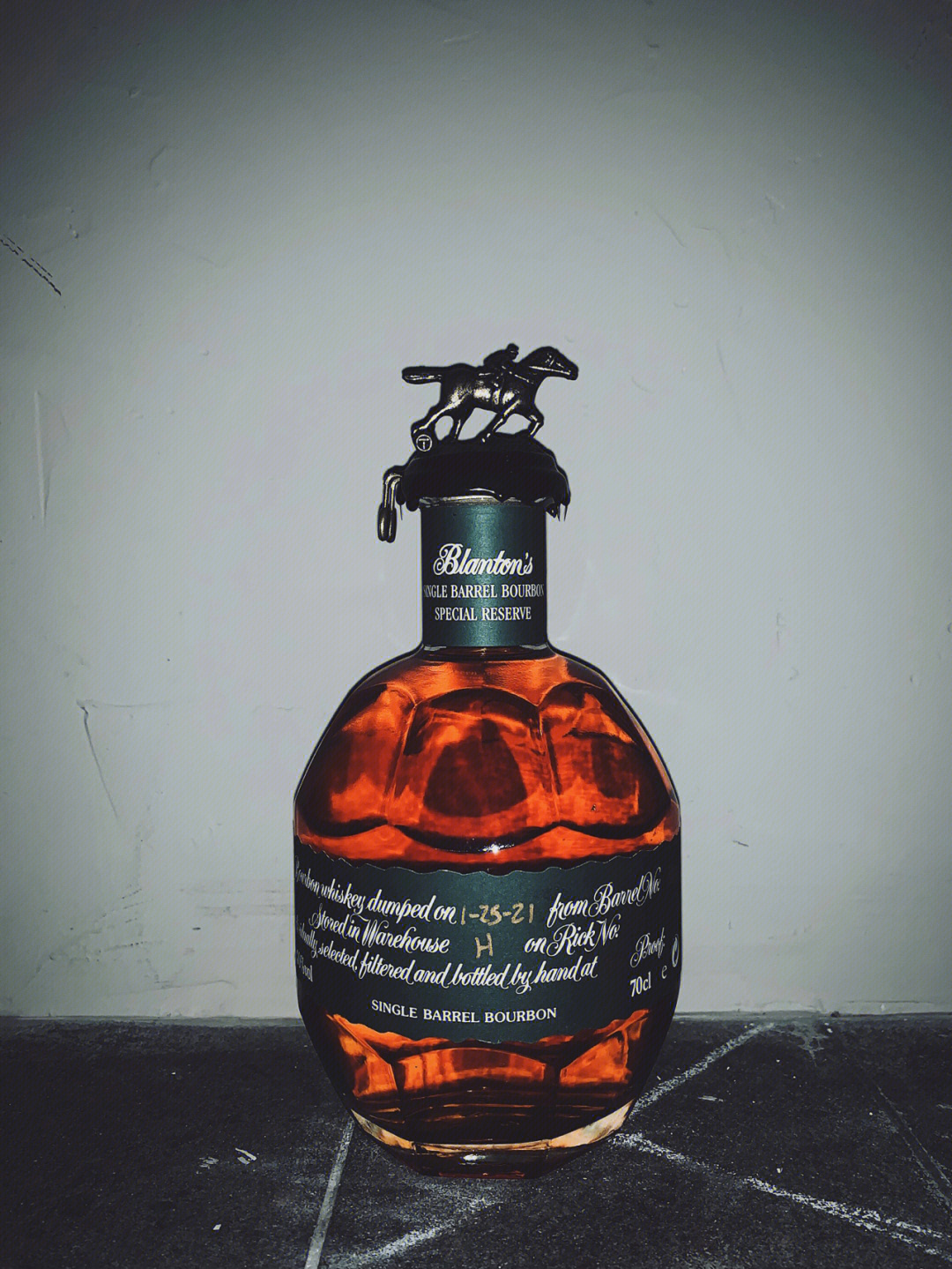 美格波本威士忌酒评图片