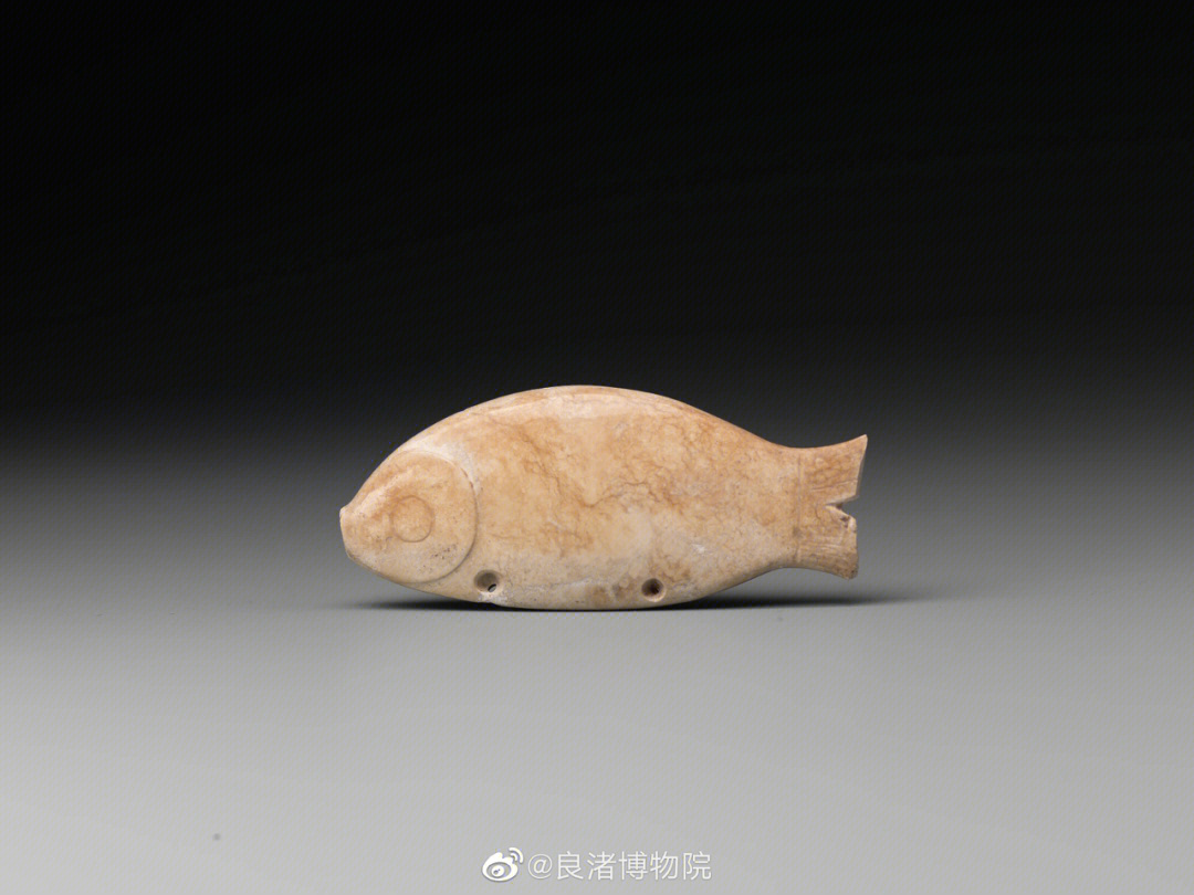 玉鱼形制的佩玉最早应是新石器时代出现的,环太湖地区的良渚文化遗址
