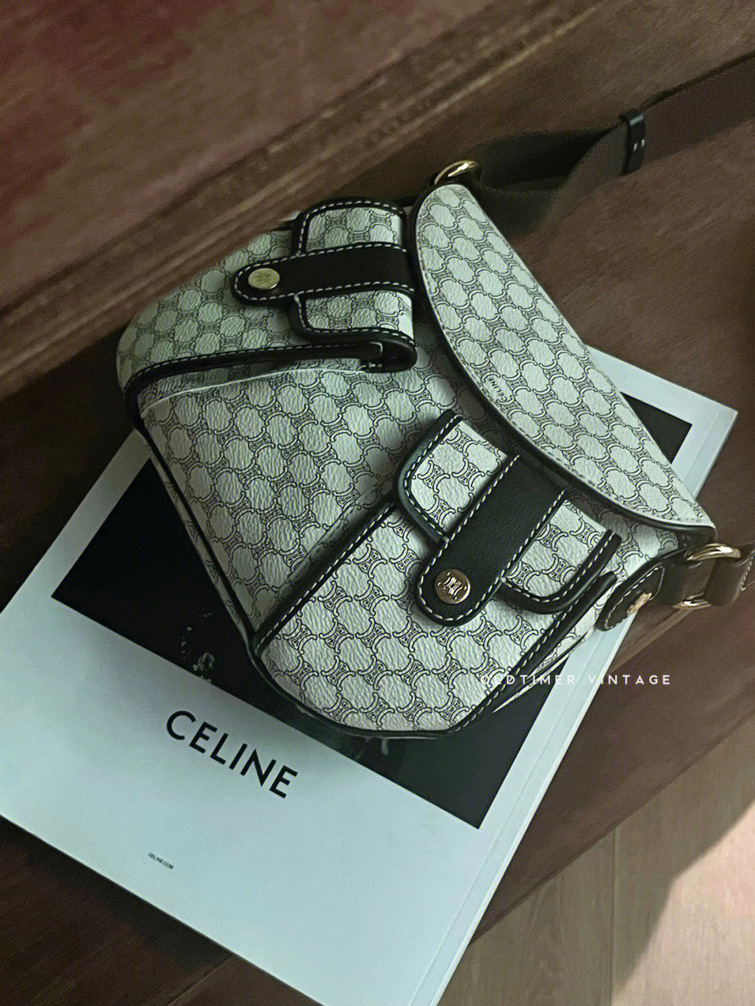 中古celine老花年份图片