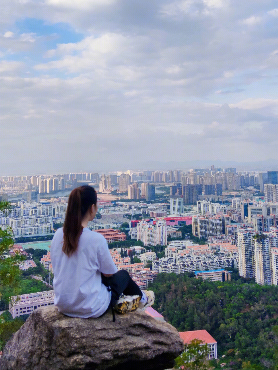 厦门岛内爬山图片