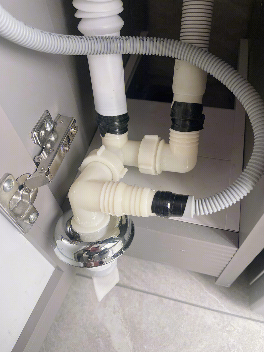 博世烘干机排水管安装图片