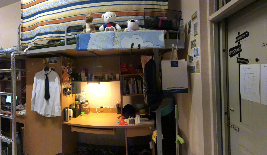 东北师范大学寝室照片图片