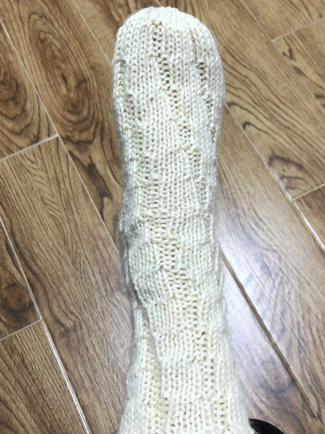 喜欢这个袜子的织法,巨简单,巨快手,巨好看