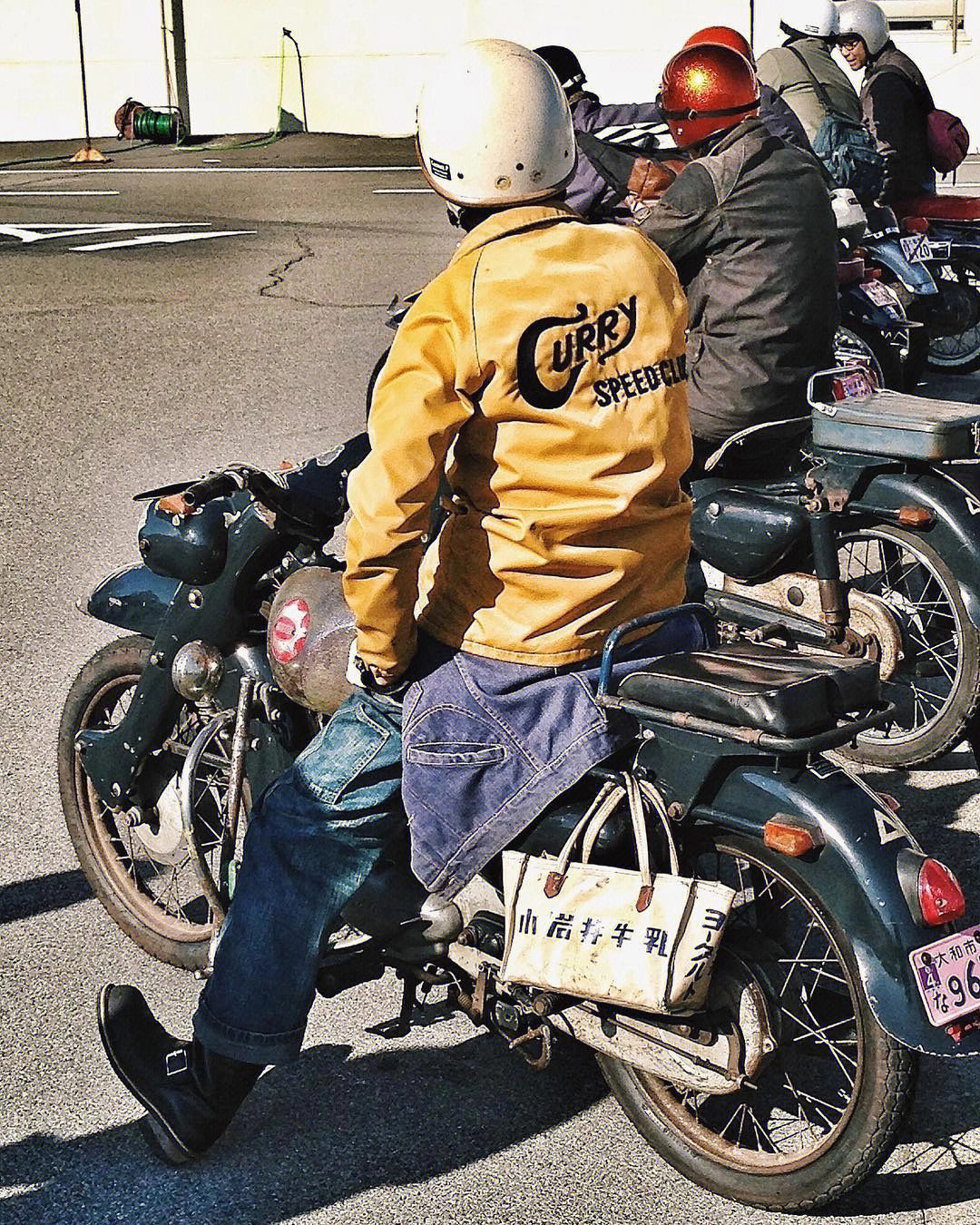 日本的摩托车牌照图片