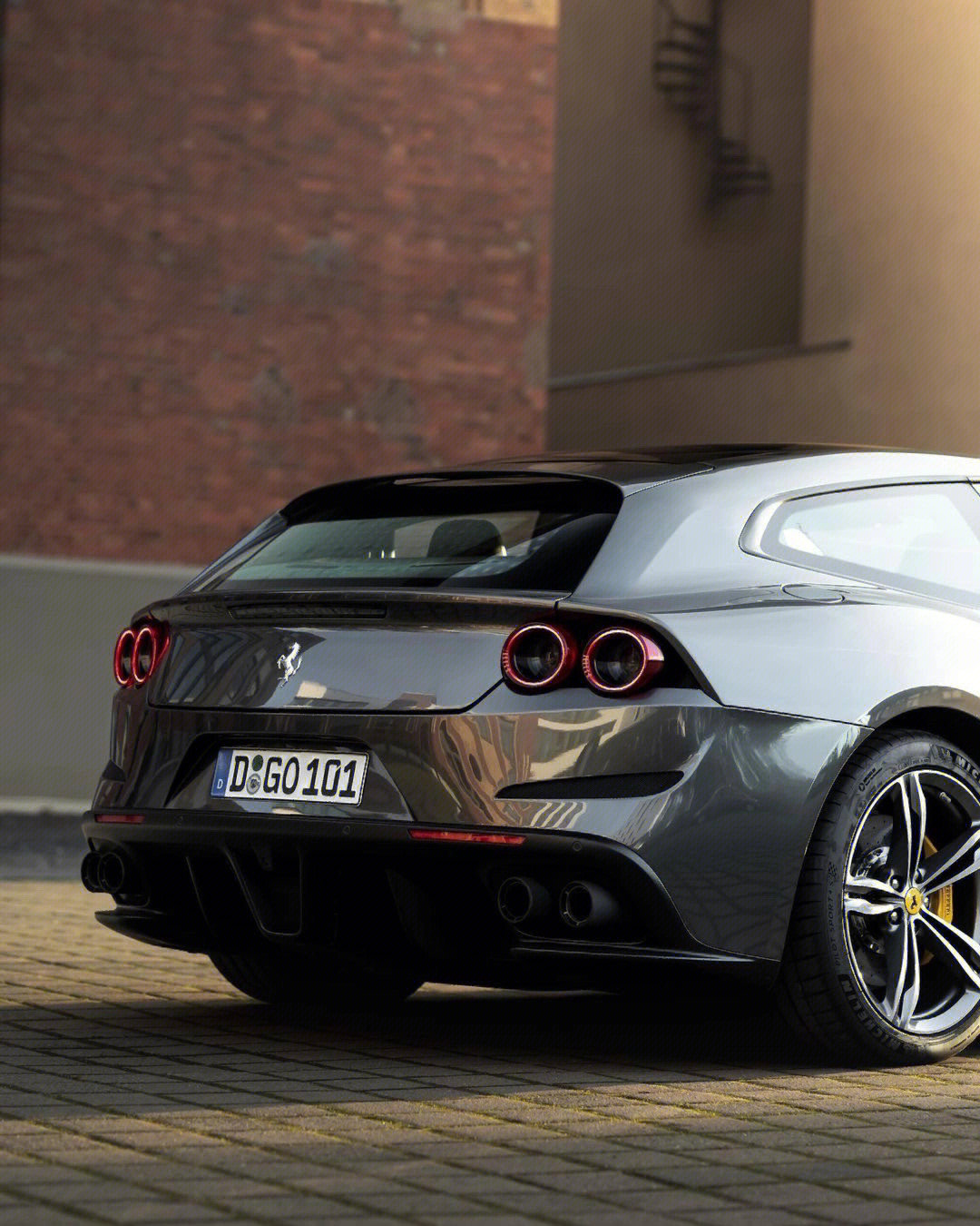 法拉利ferrarigtc4lusso