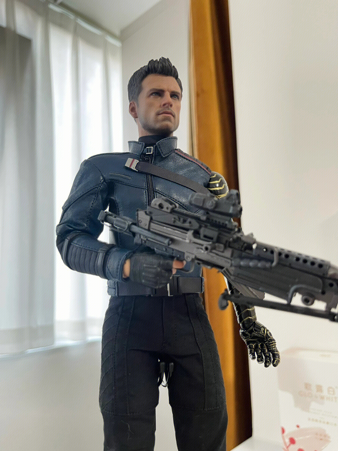 hottoys猎鹰与冬兵冬兵40