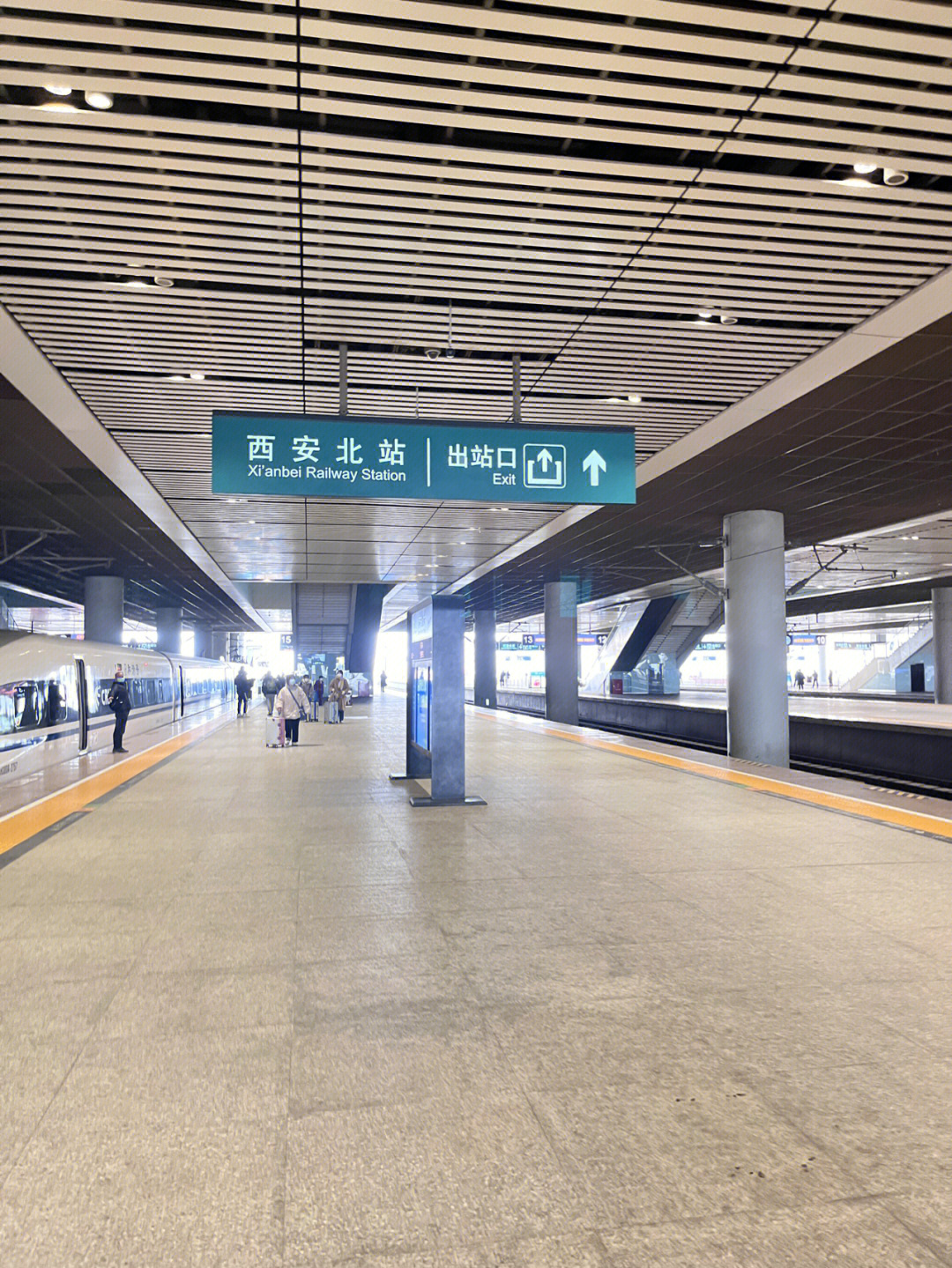 西安火车站出站口图片图片