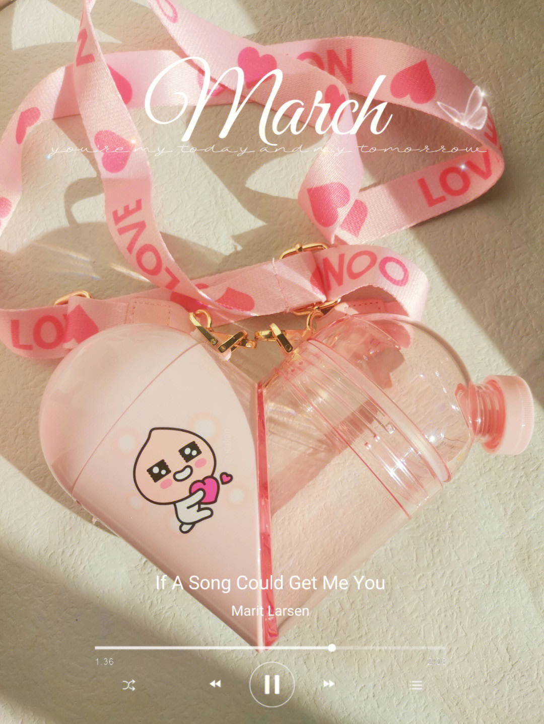 爱粉色,让我爱上喝水的理由就是一个可可爱爱的水杯,胶囊心心自由切换