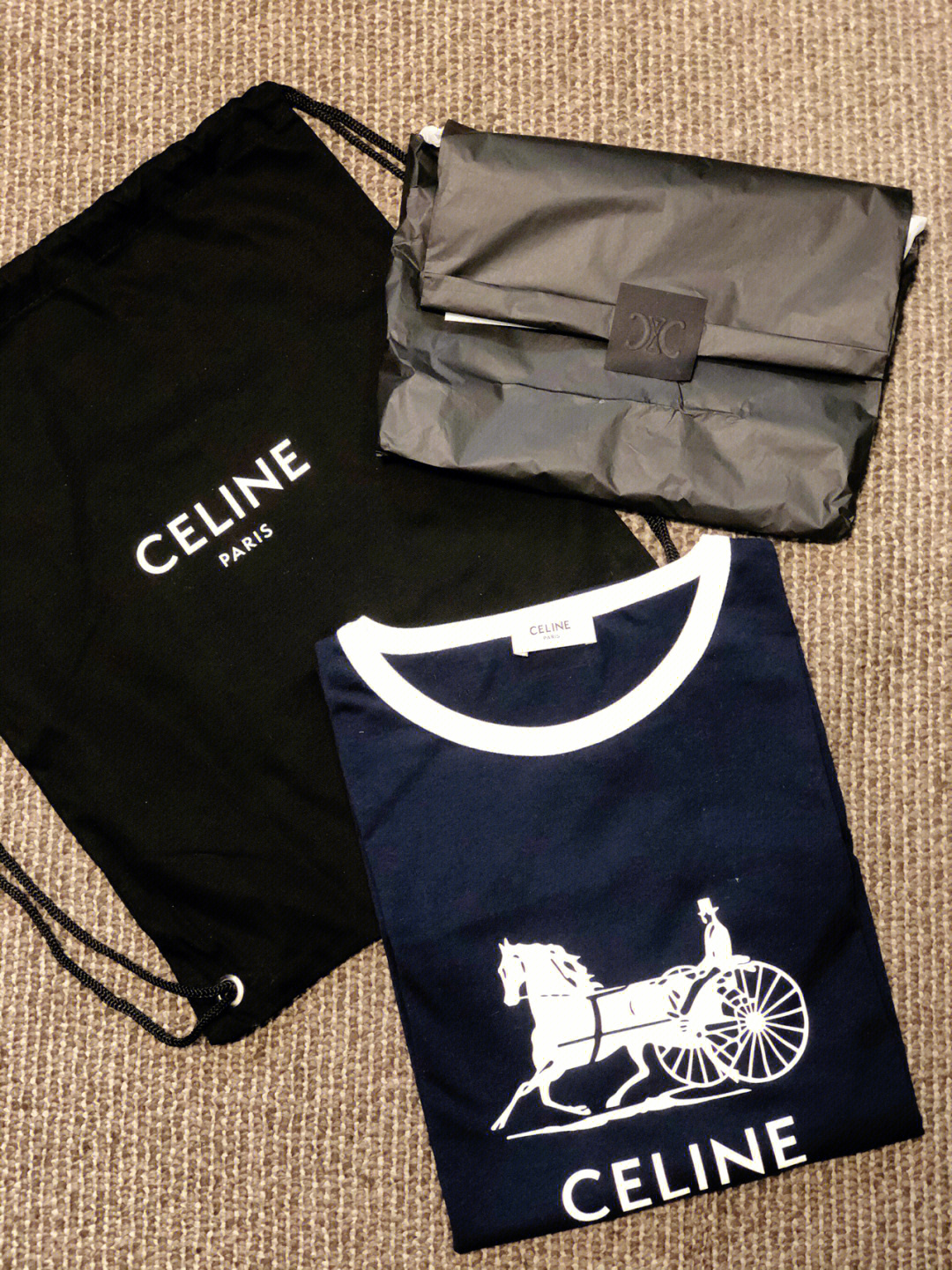 celine2021秋季新款经典双轮马车图案t