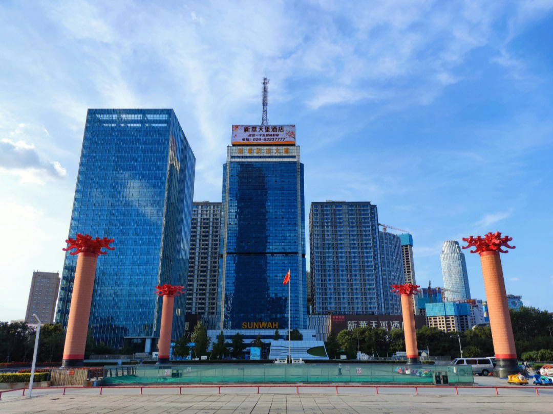 沈阳市政府广场图片