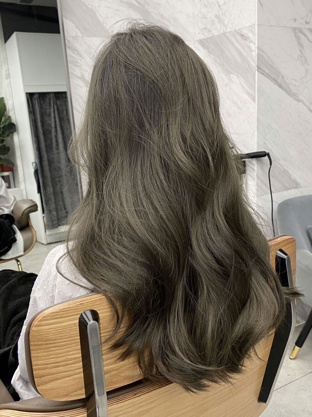 青木灰颜色头发效果图图片