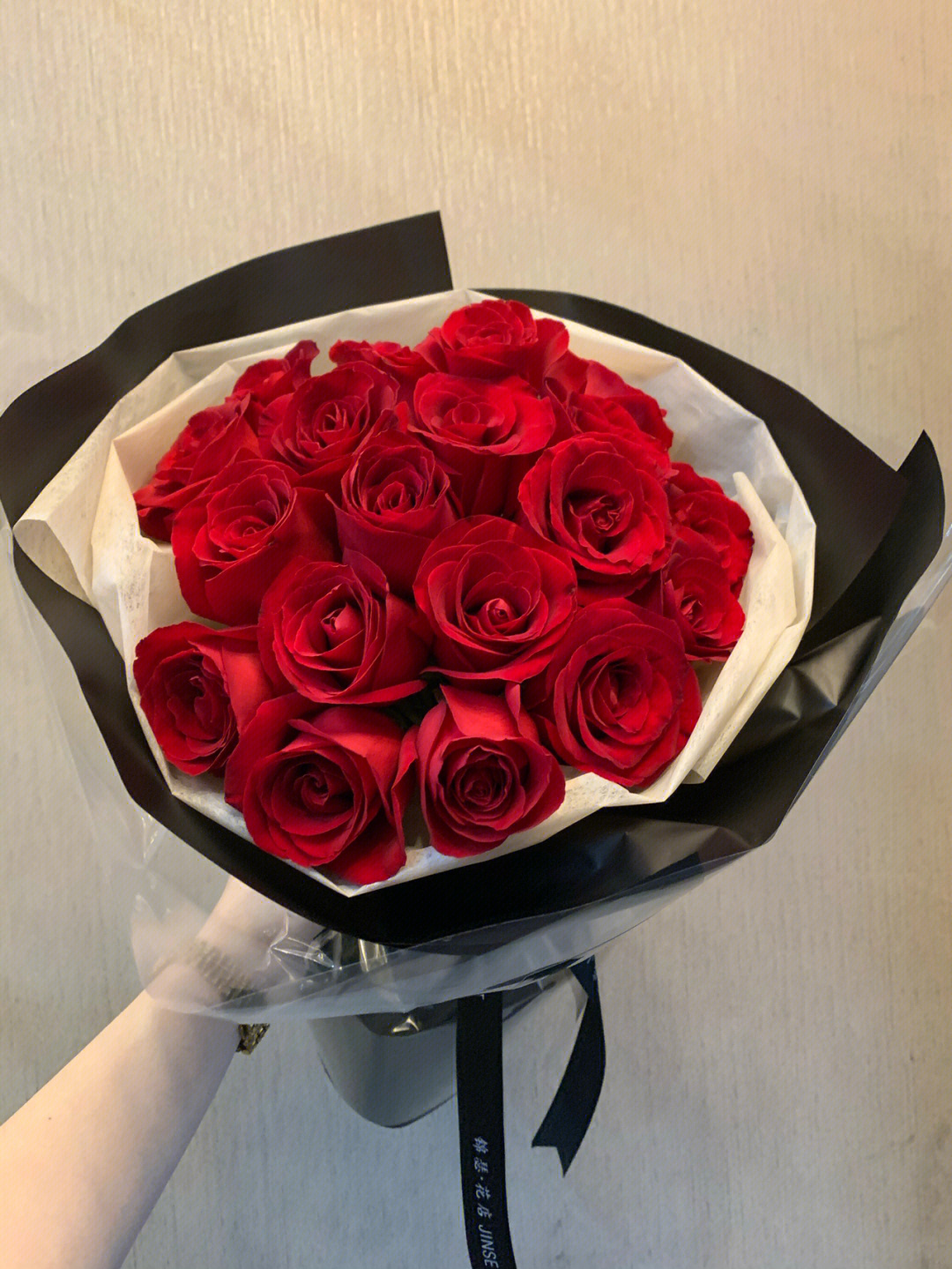 19朵红玫瑰花束韩式图图片