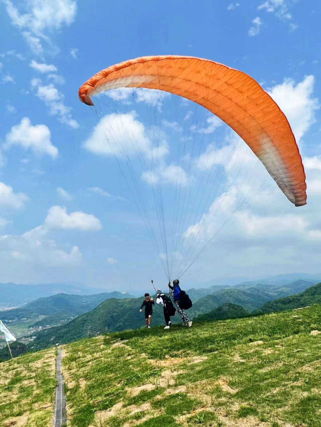 长沙周边游黑麋峰滑翔伞