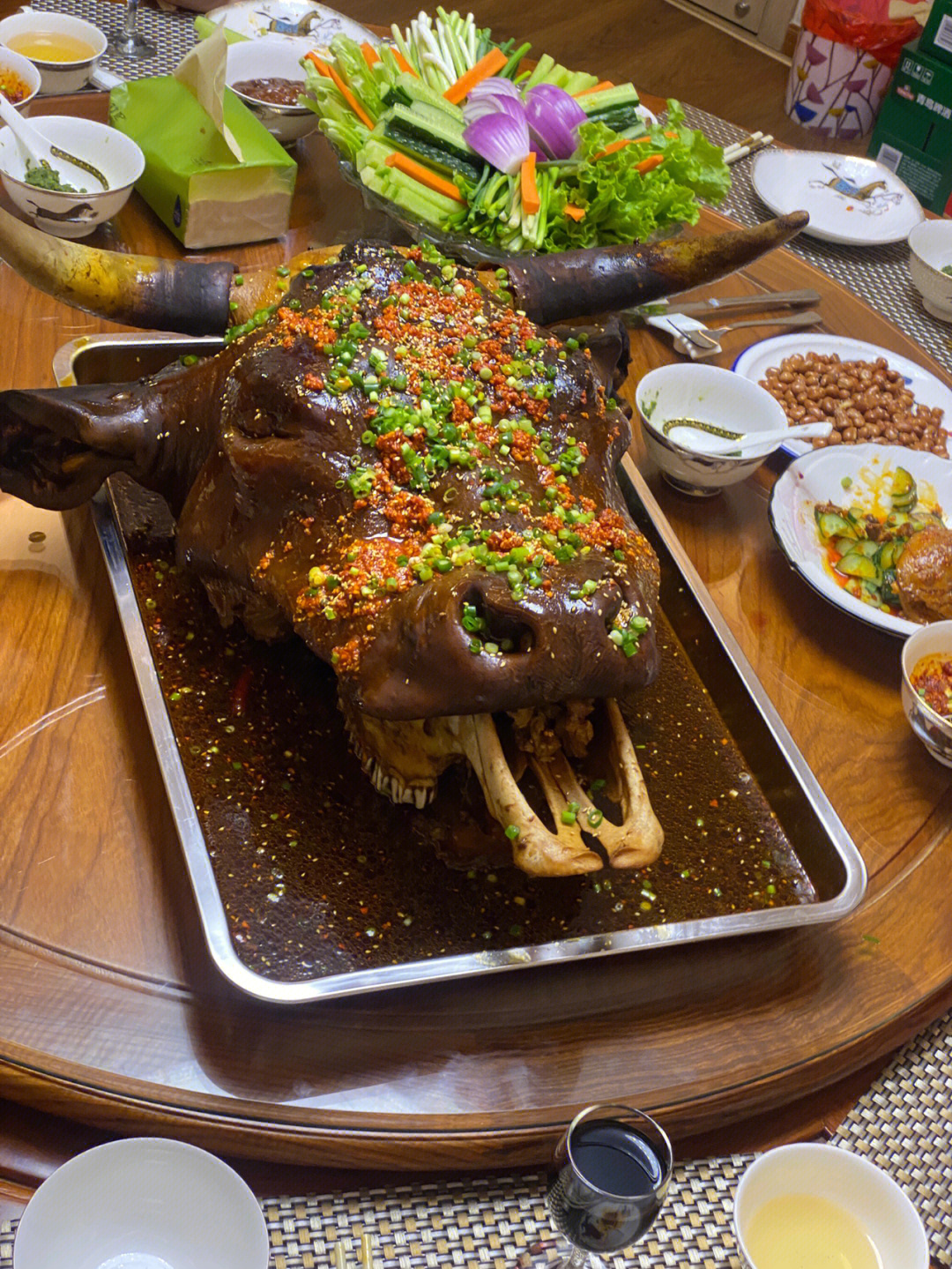 内蒙古牛头宴图片图片