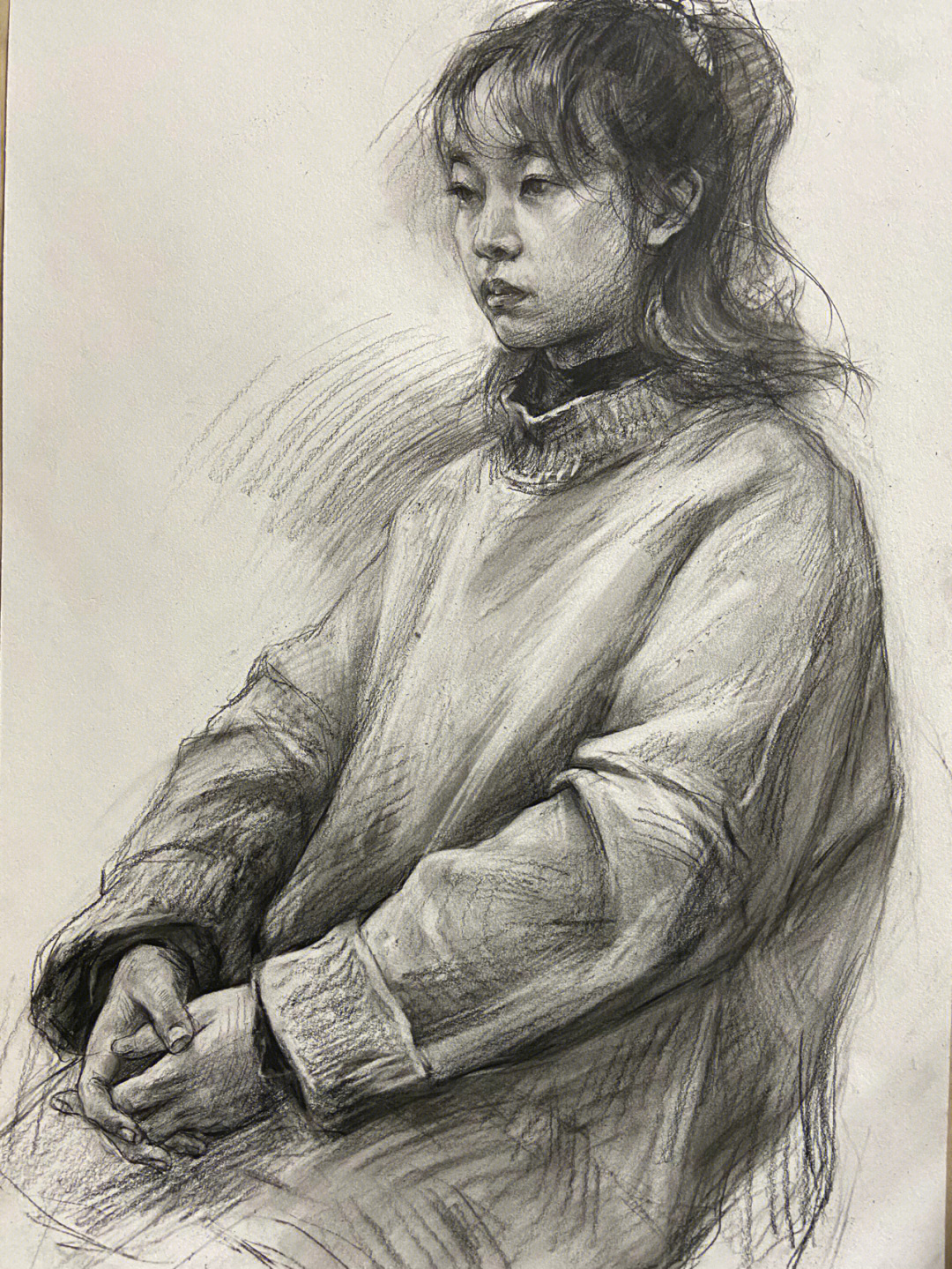 素描半身像美女图片