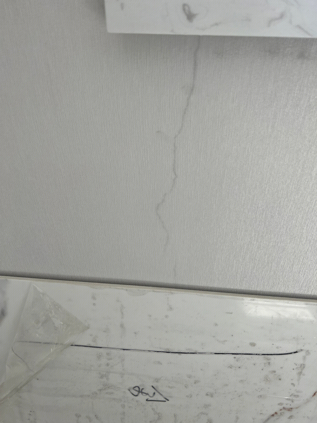 窗台下面墙体裂缝图片