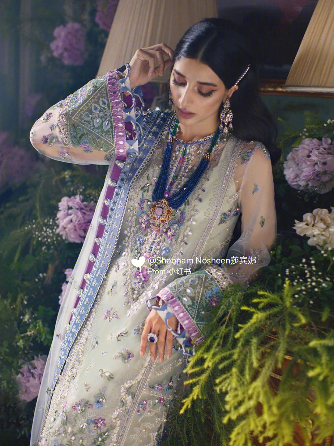 巴基斯坦礼服繁花中如梦如幻的惊艳