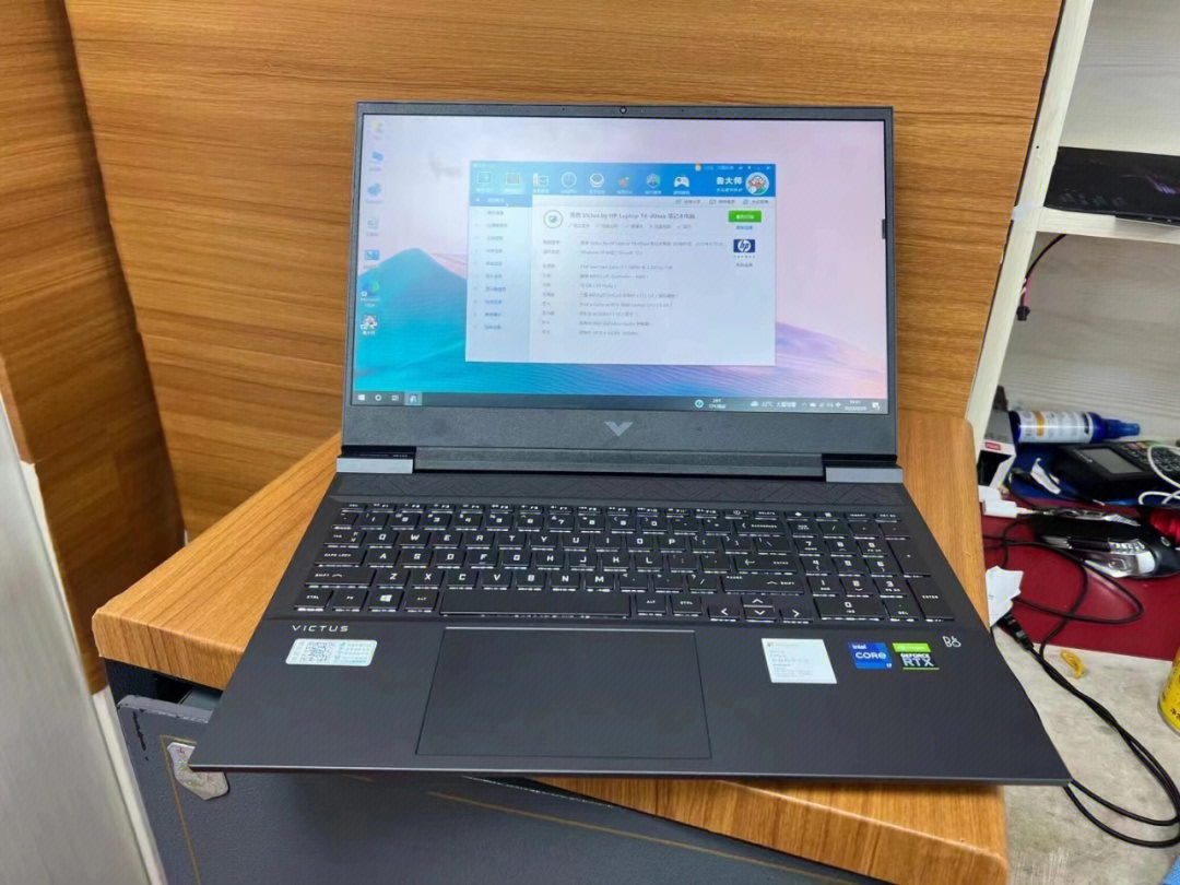 惠普光影精灵7 16寸 i7-11800八核处理器 16g运行 512g固态 rtx3050