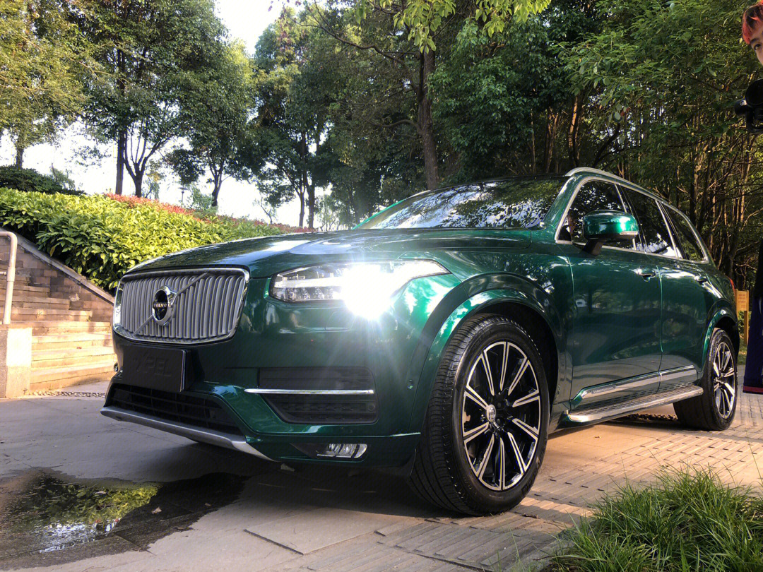 沃尔沃xc90双拼改色图片