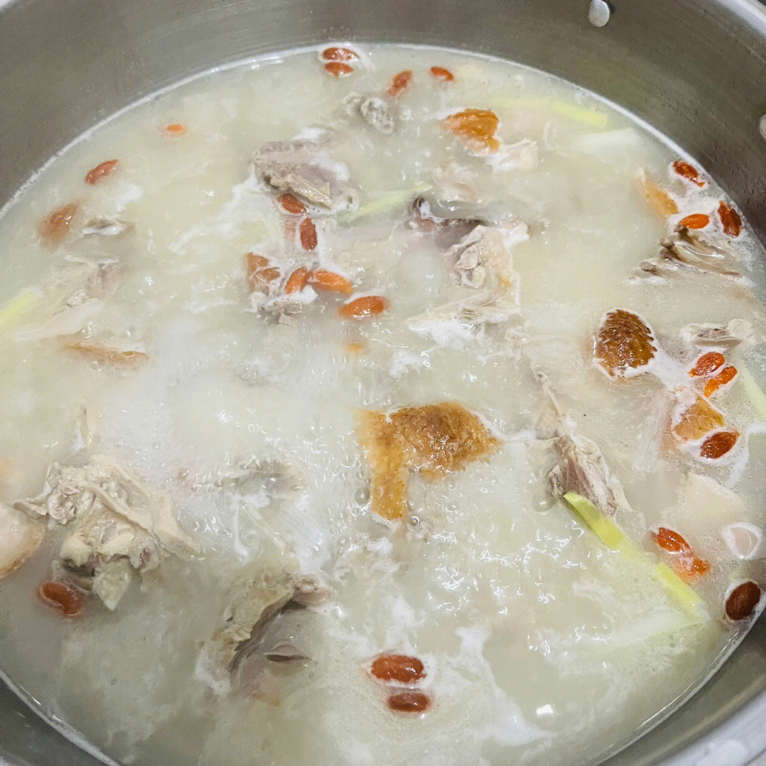 奶白鸭架汤做法