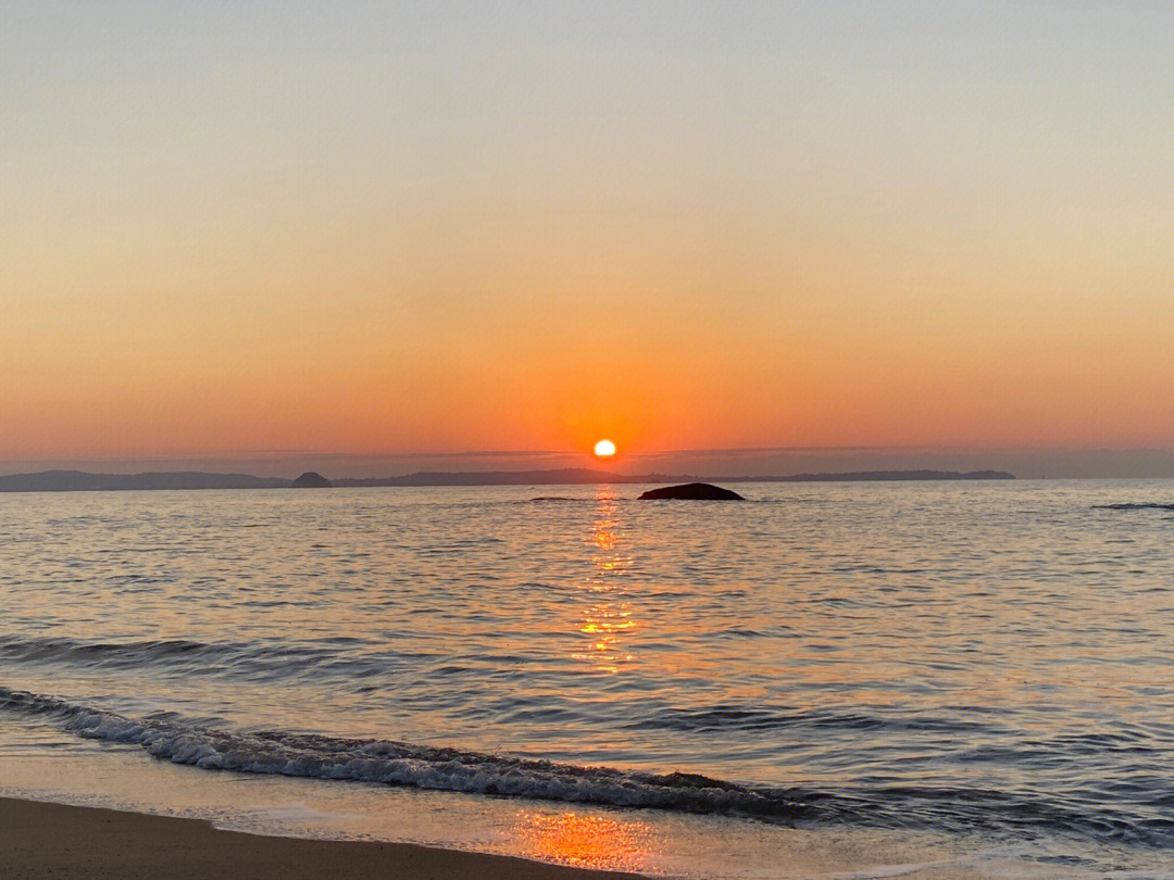 厦门黄厝海滩海上日出太绝了