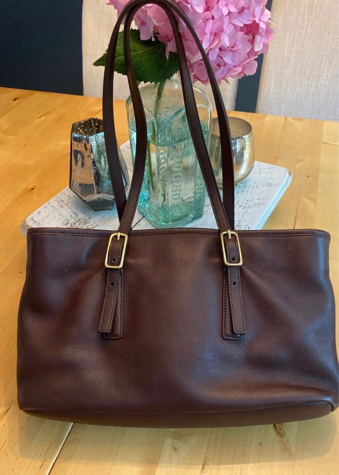 来自2002年的coach中古包,正式名称叫coach classic shopper