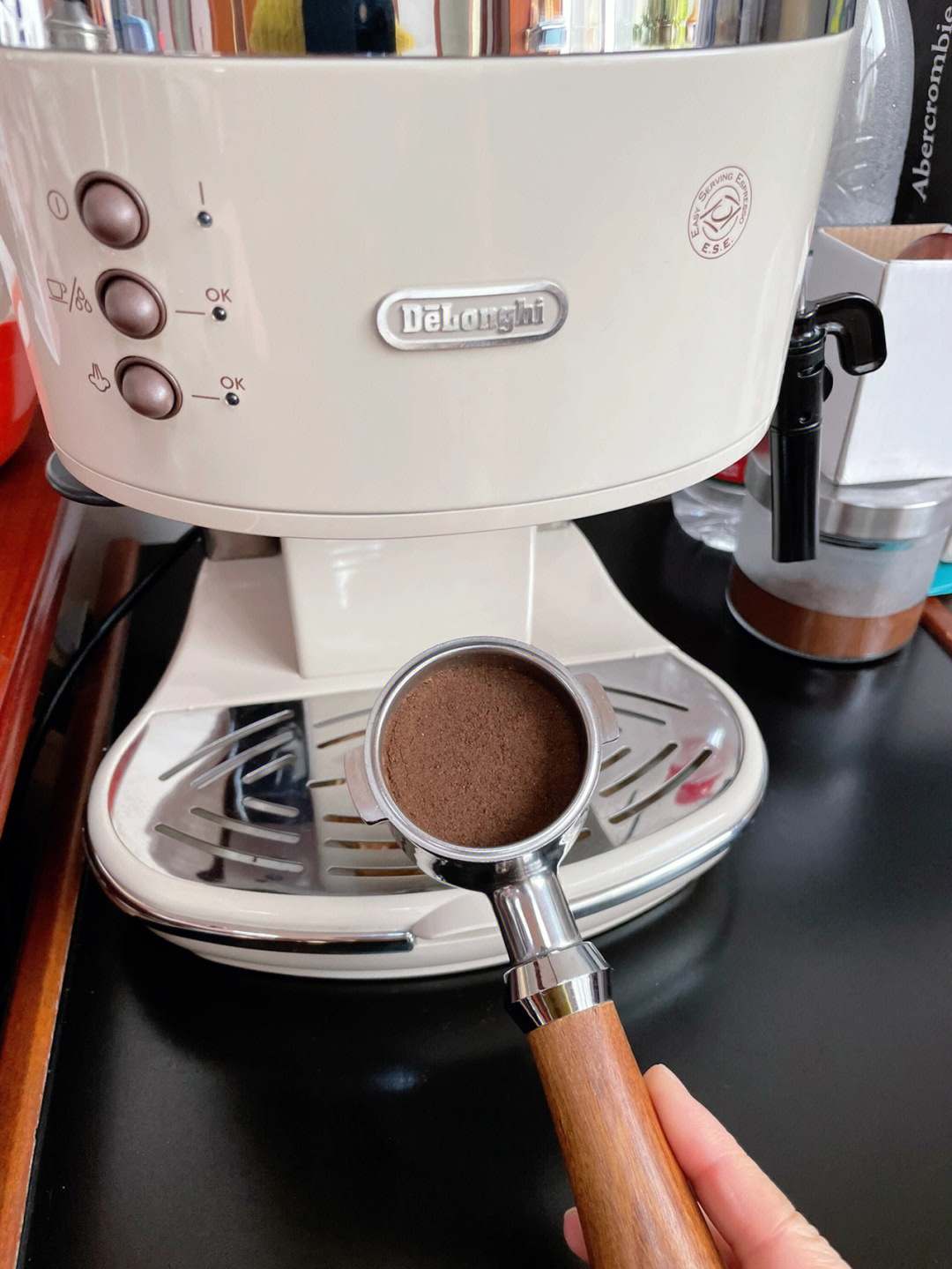 意式咖啡机粉饼湿图片