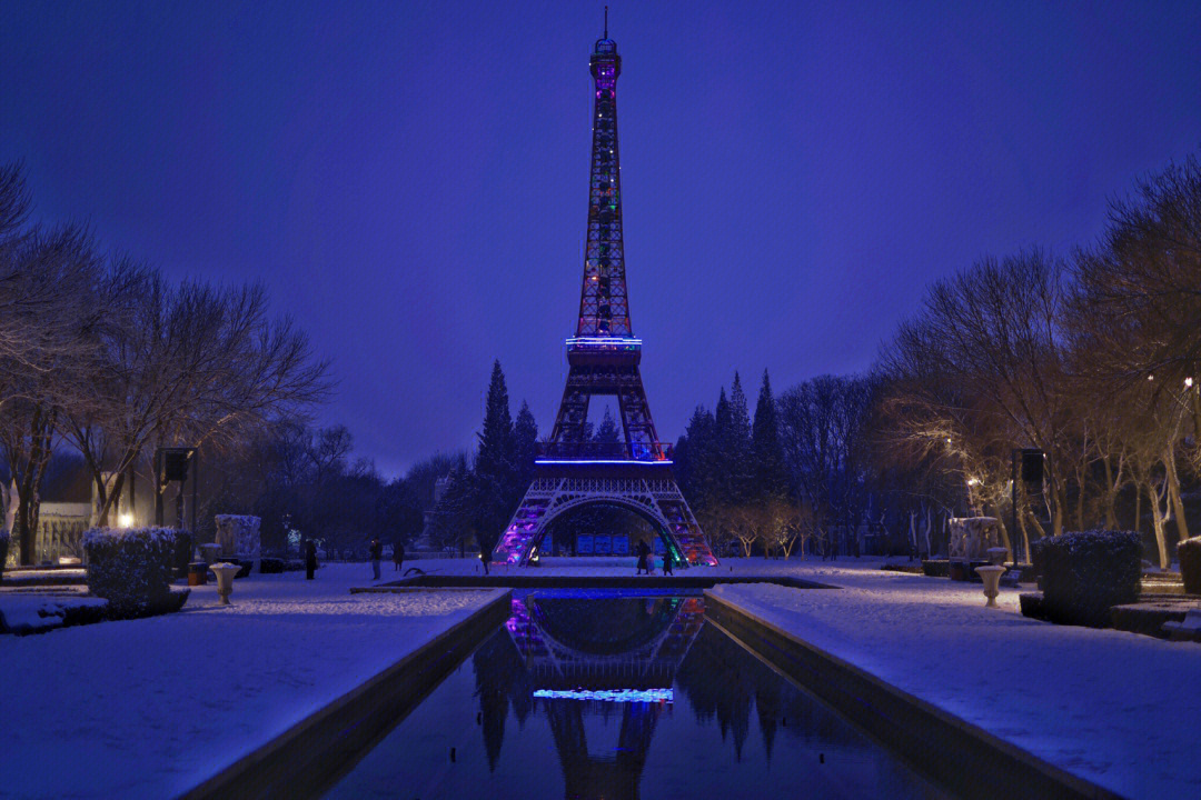 世界公园雪景图片