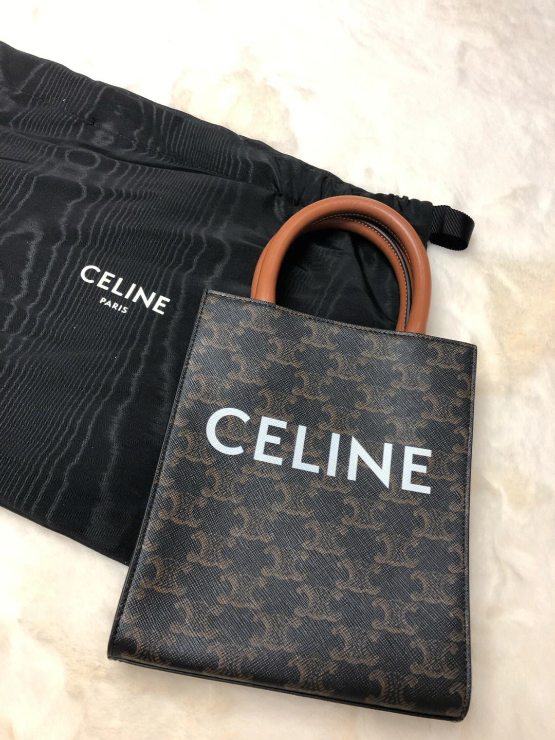 中古celine老花年份图片