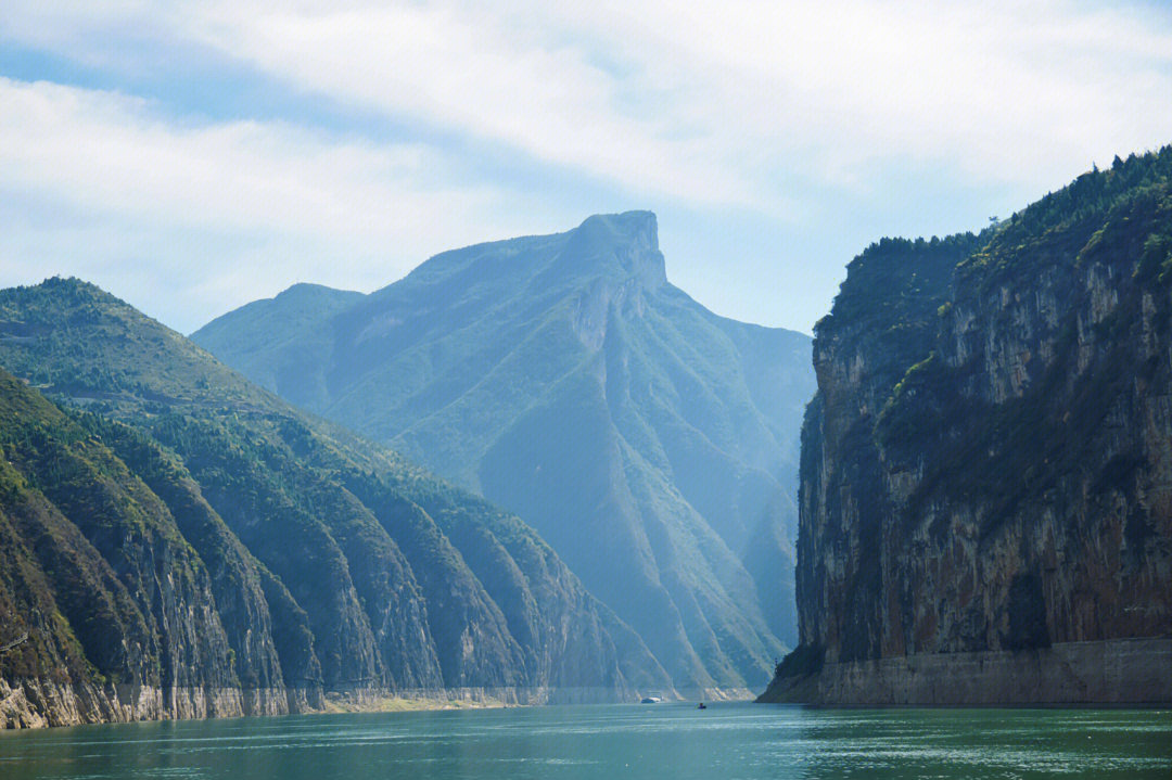 十元纸币背面图案景点图片