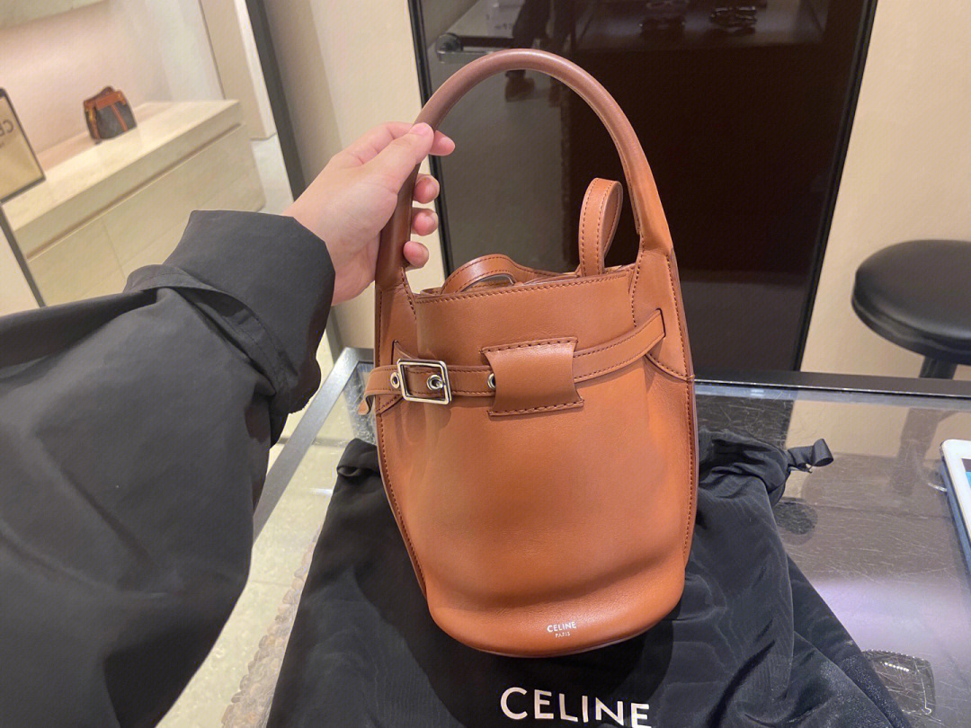 celine焦糖水桶