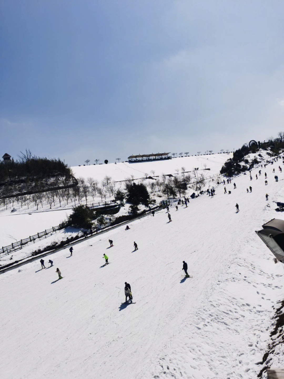 江南天池滑雪场电话图片